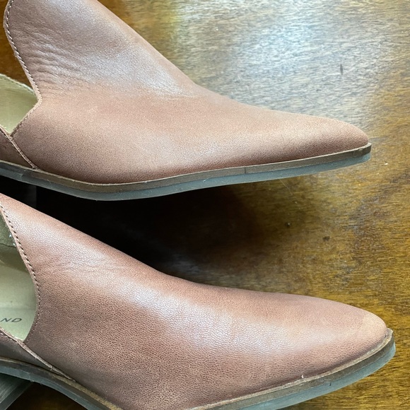 Lucky Brand Size 10 M Leather Slip on Tan Booties Shoes - Picture 10 of 13